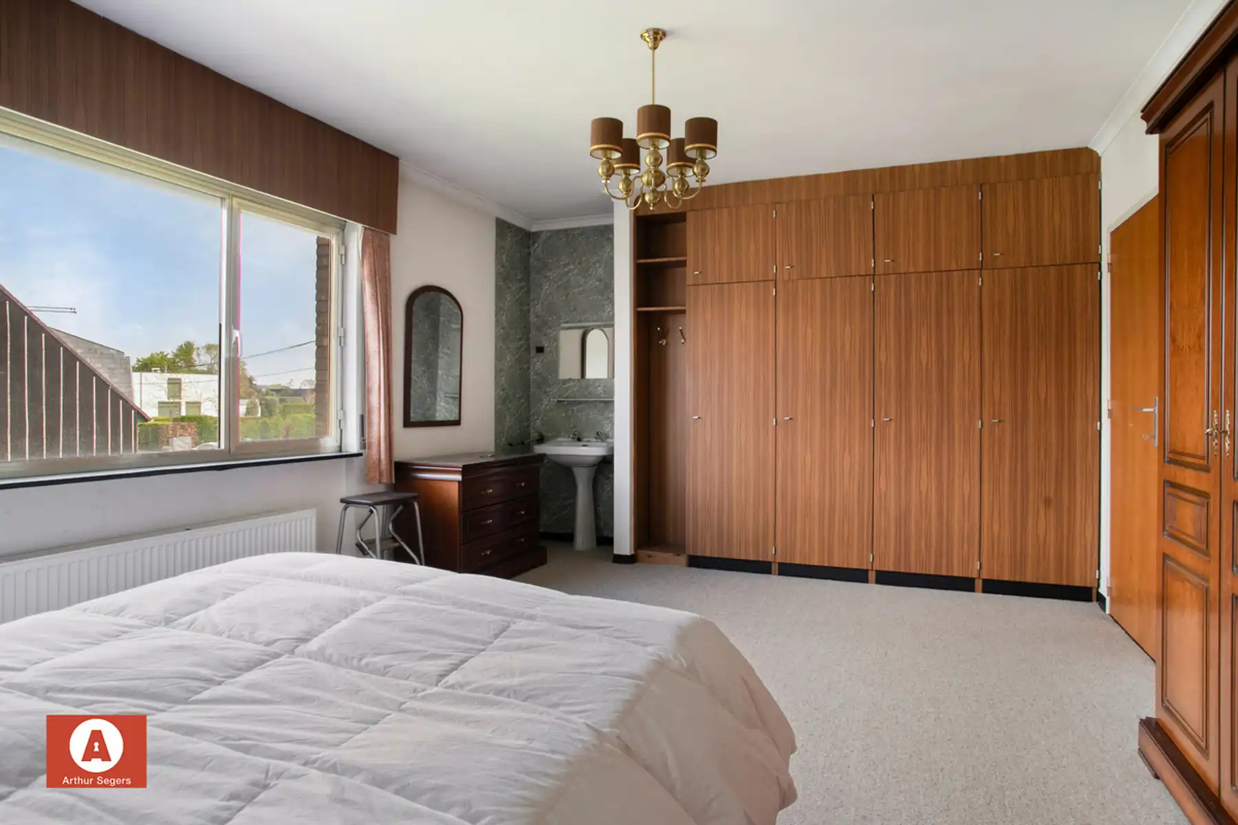 Op te frissen woning in hartje Londerzeel foto 18