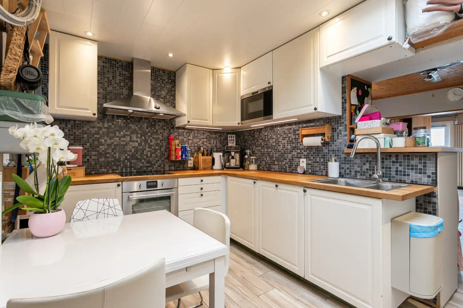 Op te frissen 3-gevel woning foto 6