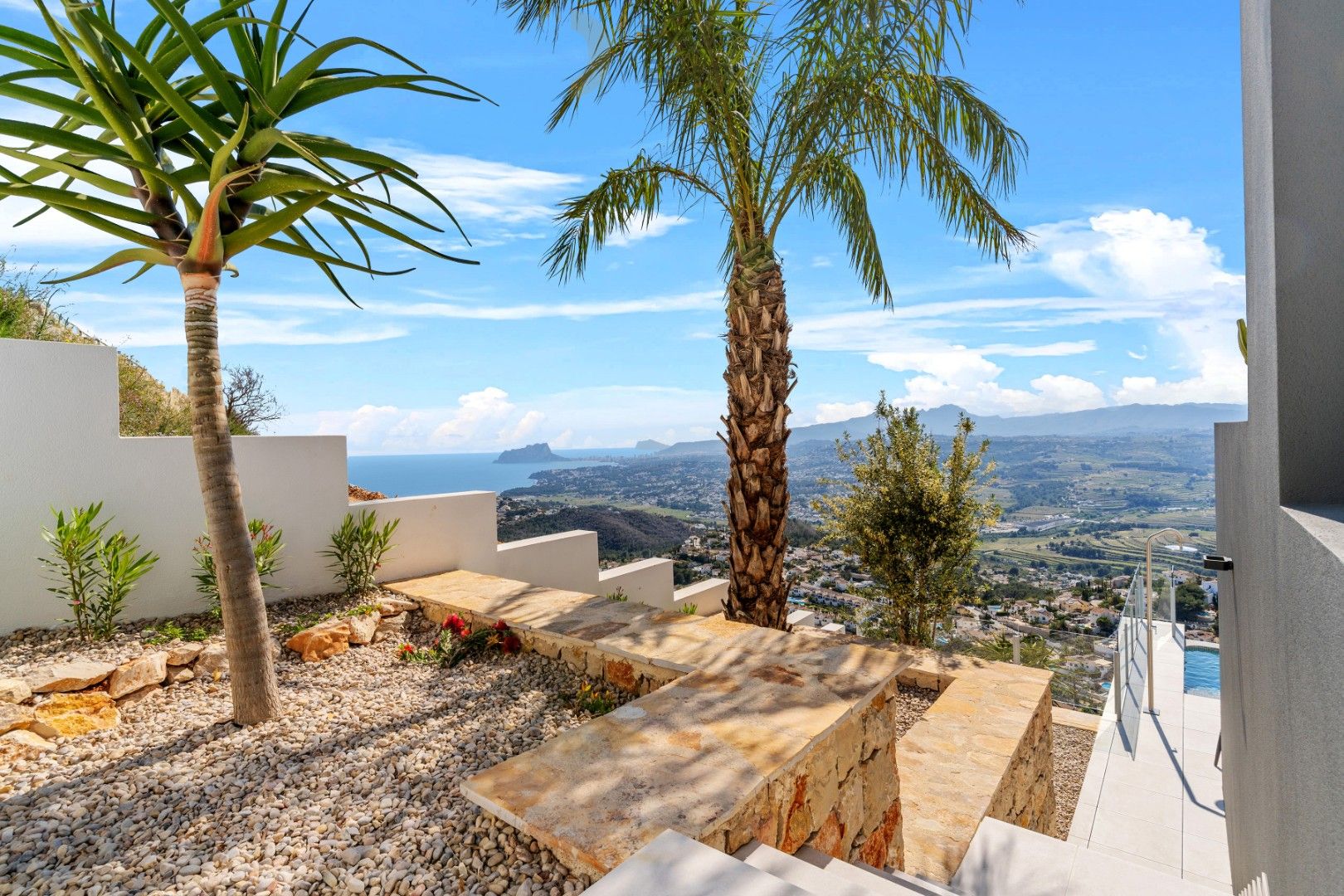 Exclusieve designvilla met panoramisch zeezicht in Cumbre del Sol, Waar architectuur, natuur en luxe samensmelten foto 15