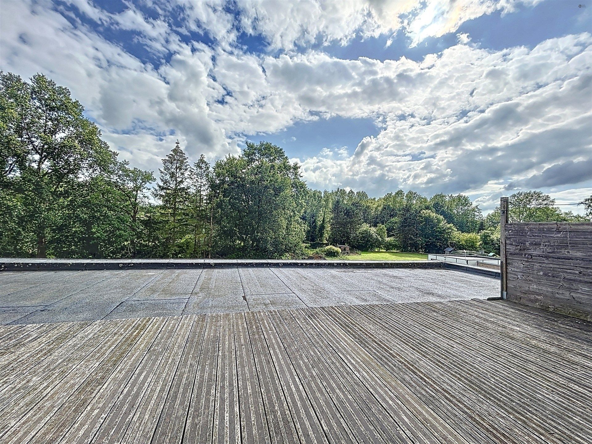 Gunstig gelegen handelszaak + 3 appartementen op perceel van 1147m² foto 19