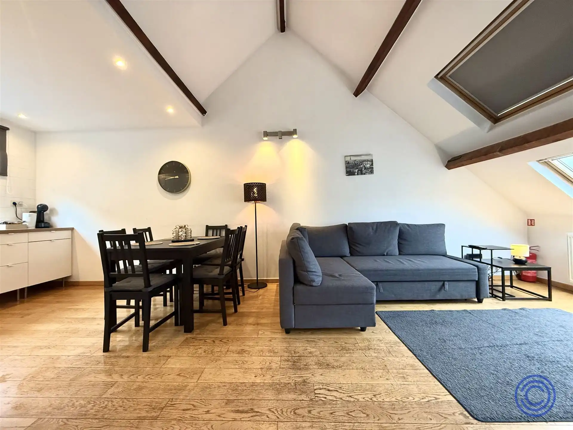 Gemeubeld duplex appartement op 't Zuid! foto 2