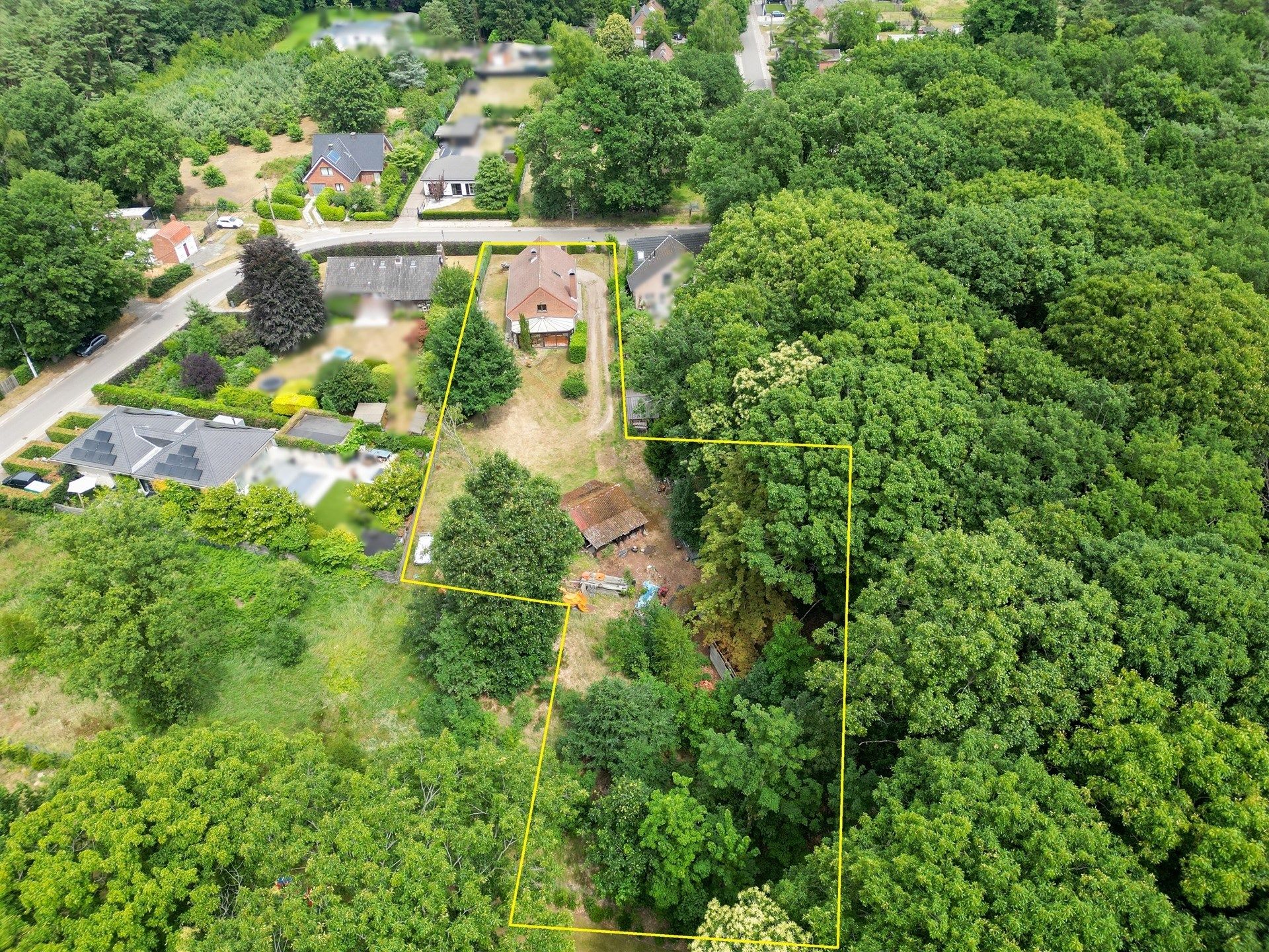 Open bebouwing -verder af te werken- op 3.237m² foto 2