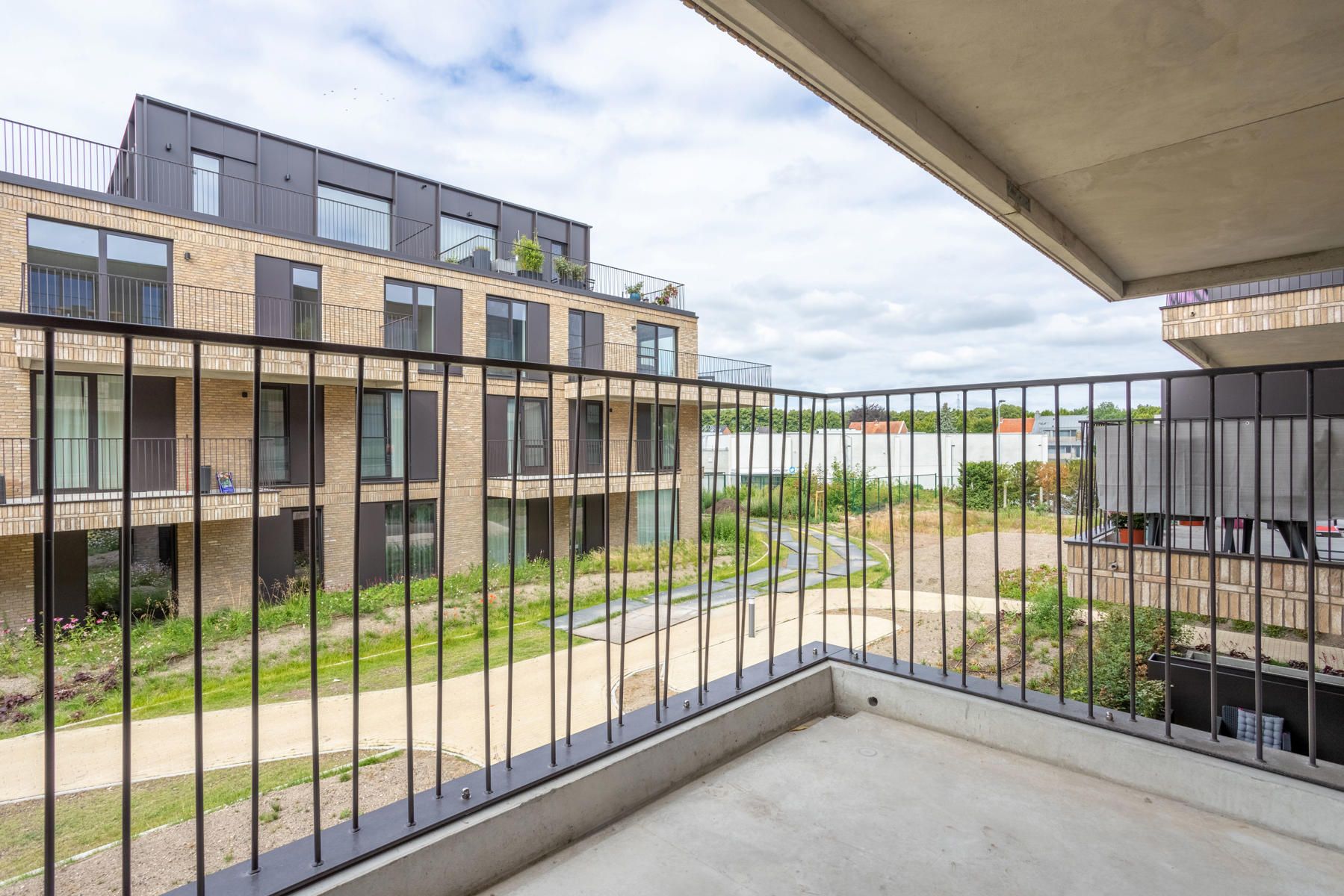 Recent nieuwbouwappartement (2020) op de eerste verdieping. foto 4