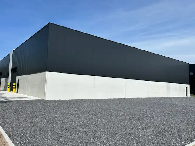 MULTIFUNCTIONEEL NIEUW BEDRIJFSPAND foto 7