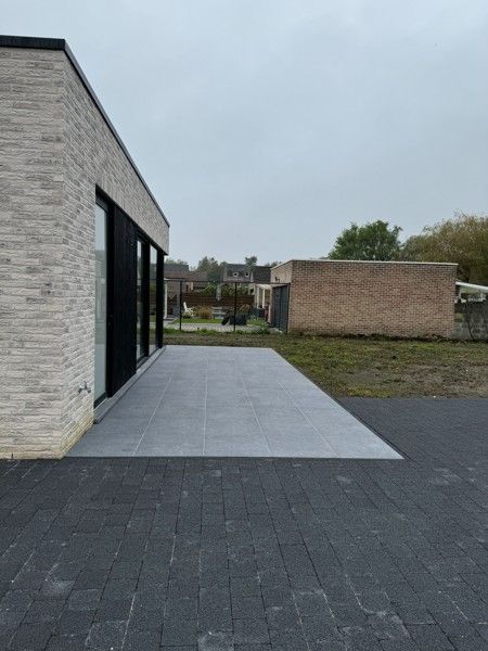 Exclusieve nieuwbouw villa met 3 slaapkamers op een perceel van 9 a en 64 ca. foto 10