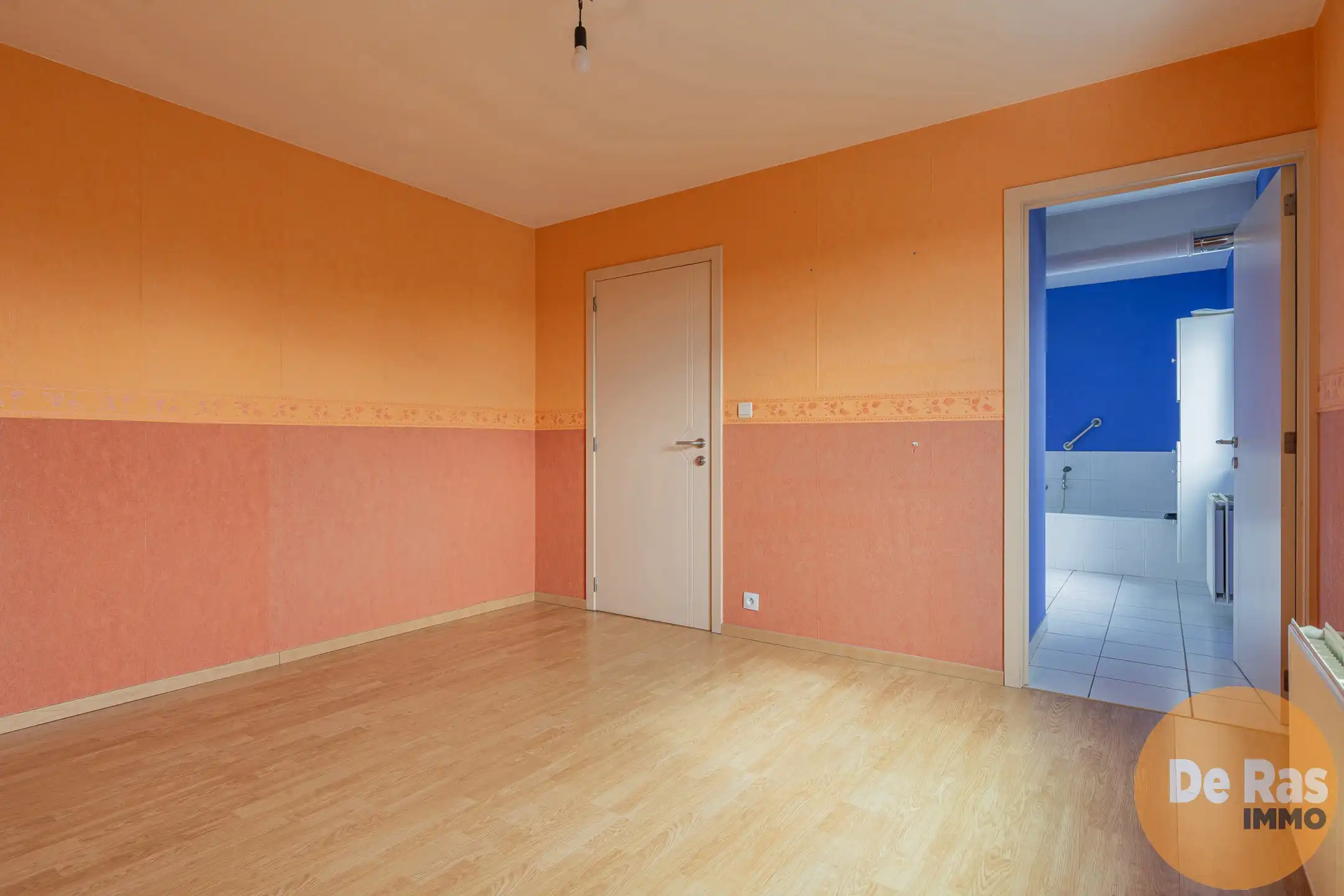 HERZELE – Starters -opbrengsteigendom, pal in het centrum foto 7