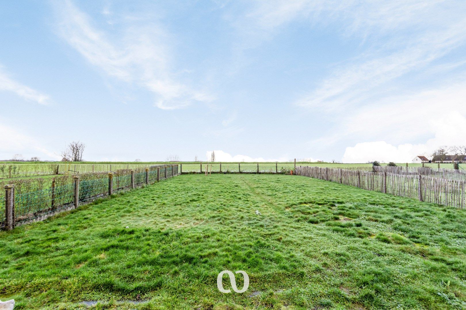 Enorm ruime gezinswoning met een prachtig uitzicht in Huise foto 28