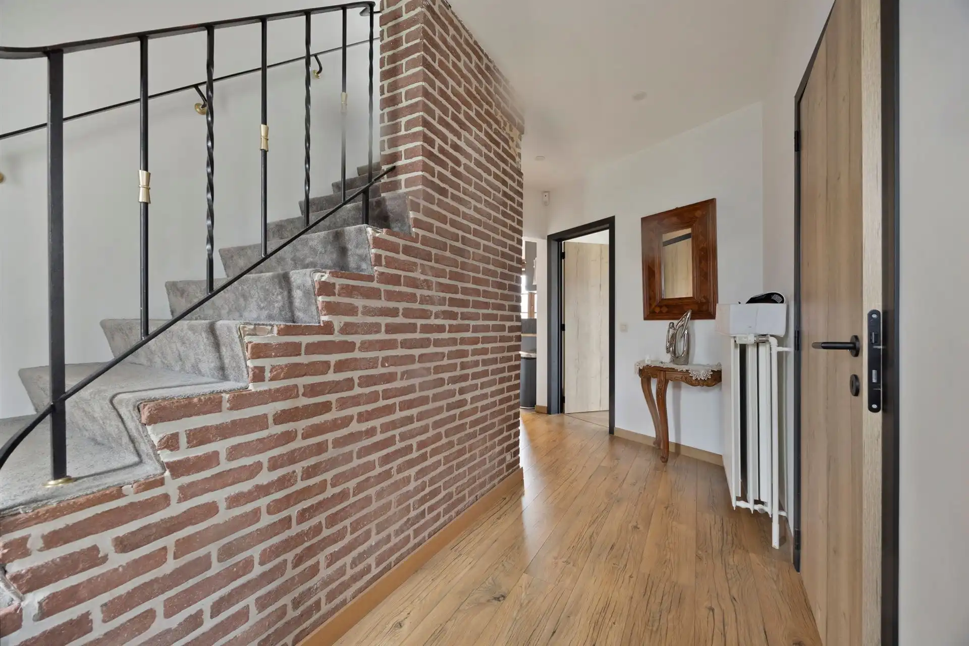 Charmante, gerenoveerde villa op rustige locatie foto 4