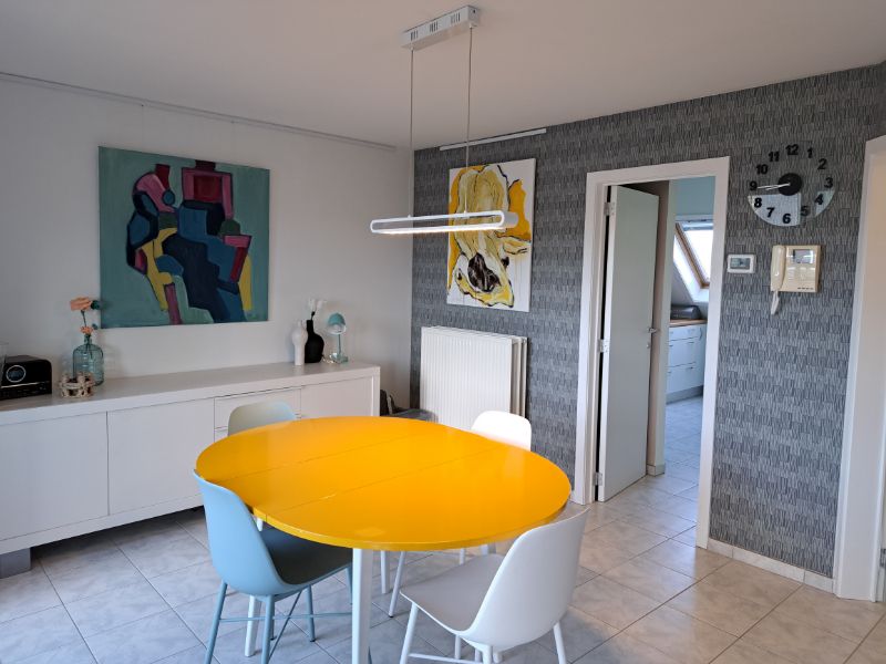 Ongemeubeld en gezellig duplex-appartement met 2 slaapkamers in een kleinschalige residentie foto 3