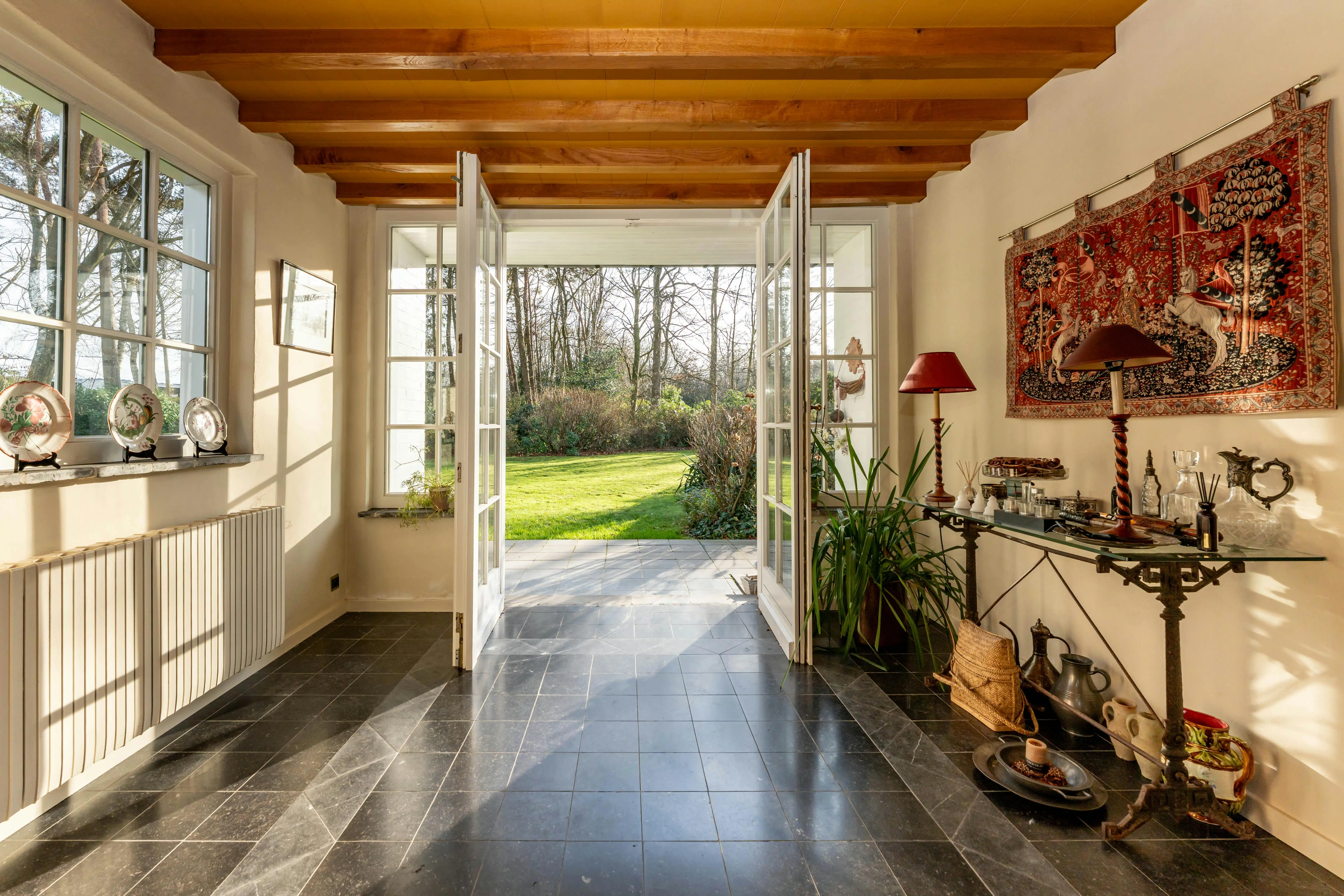 Klassieke villa te koop gelegen in het Waaroostpark  foto 9