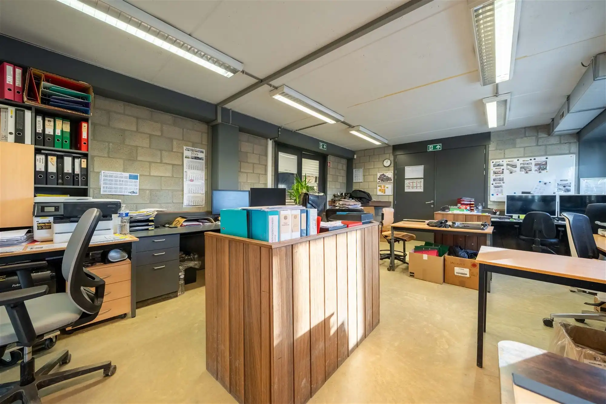 Prachtig recent handelspand in Heist-op-den-Berg te huur! foto 11