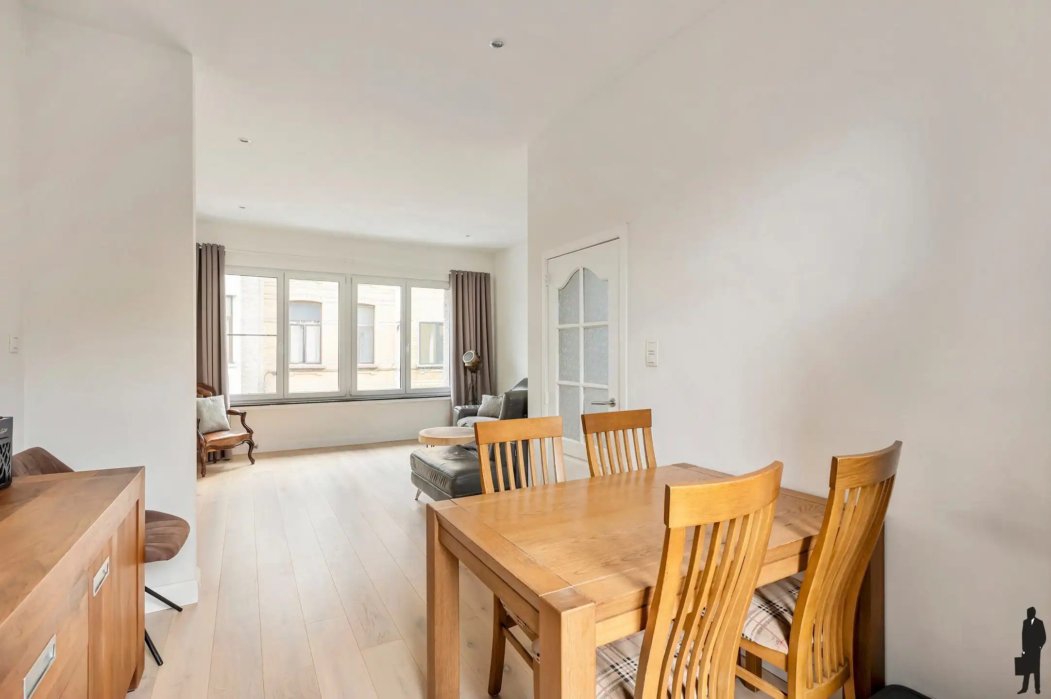 Volledig gerenoveerde woning met +3 slpk en 2 bad foto 7