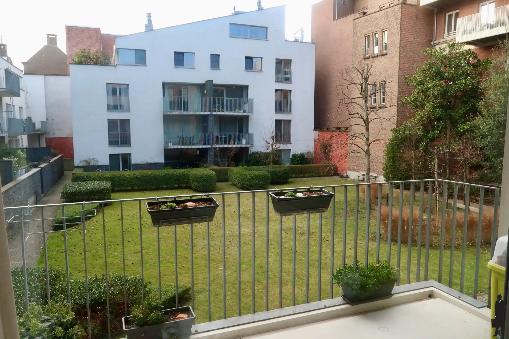 Prachtig twee-slaapkamerappartement met parking en terras. foto {{pictureIndex}}