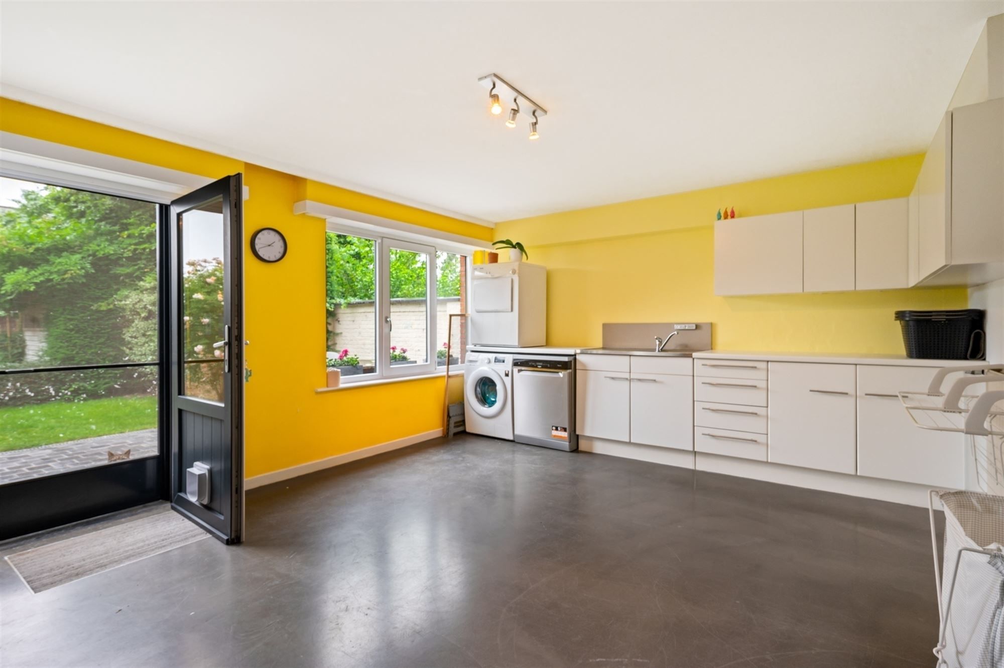 Instapklare woning te Koningshooikt met mogelijkheid tot 5 slaapkamers  foto 12