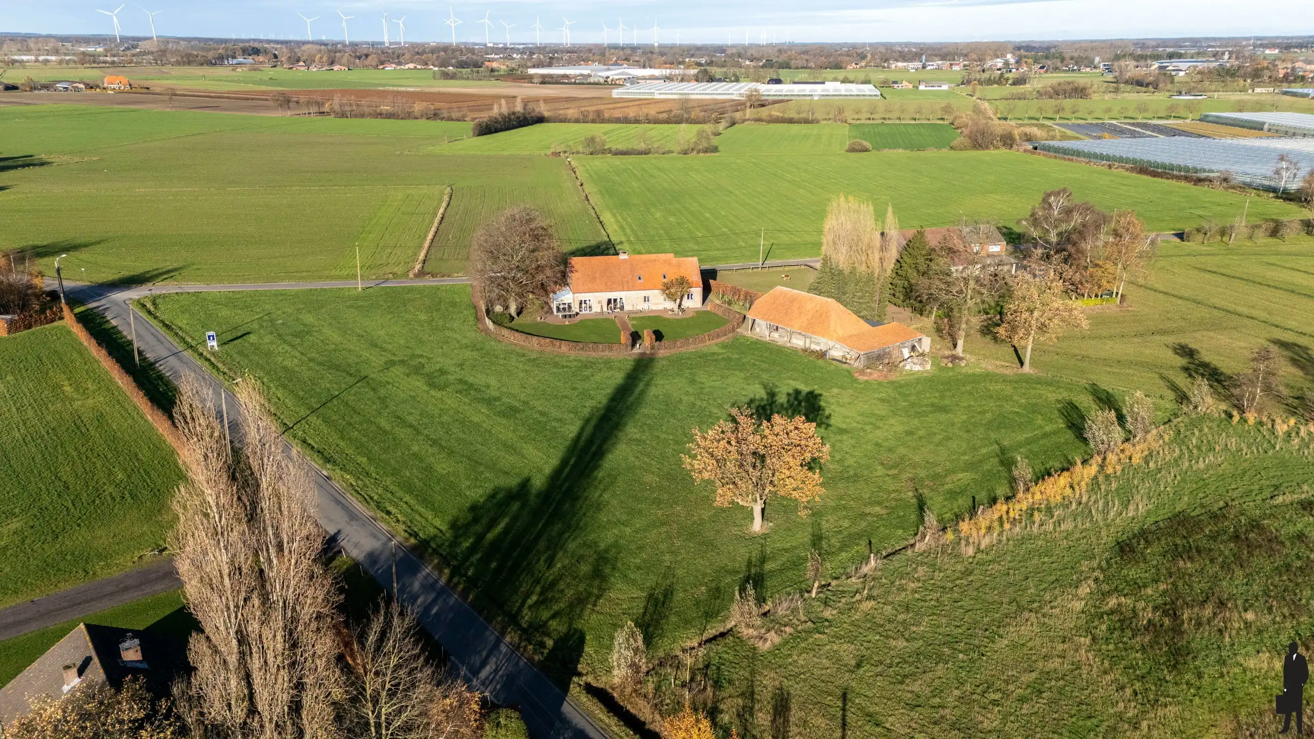 Landelijk gelegen woning in Minderhout op ca 9.000 m² grond foto 7
