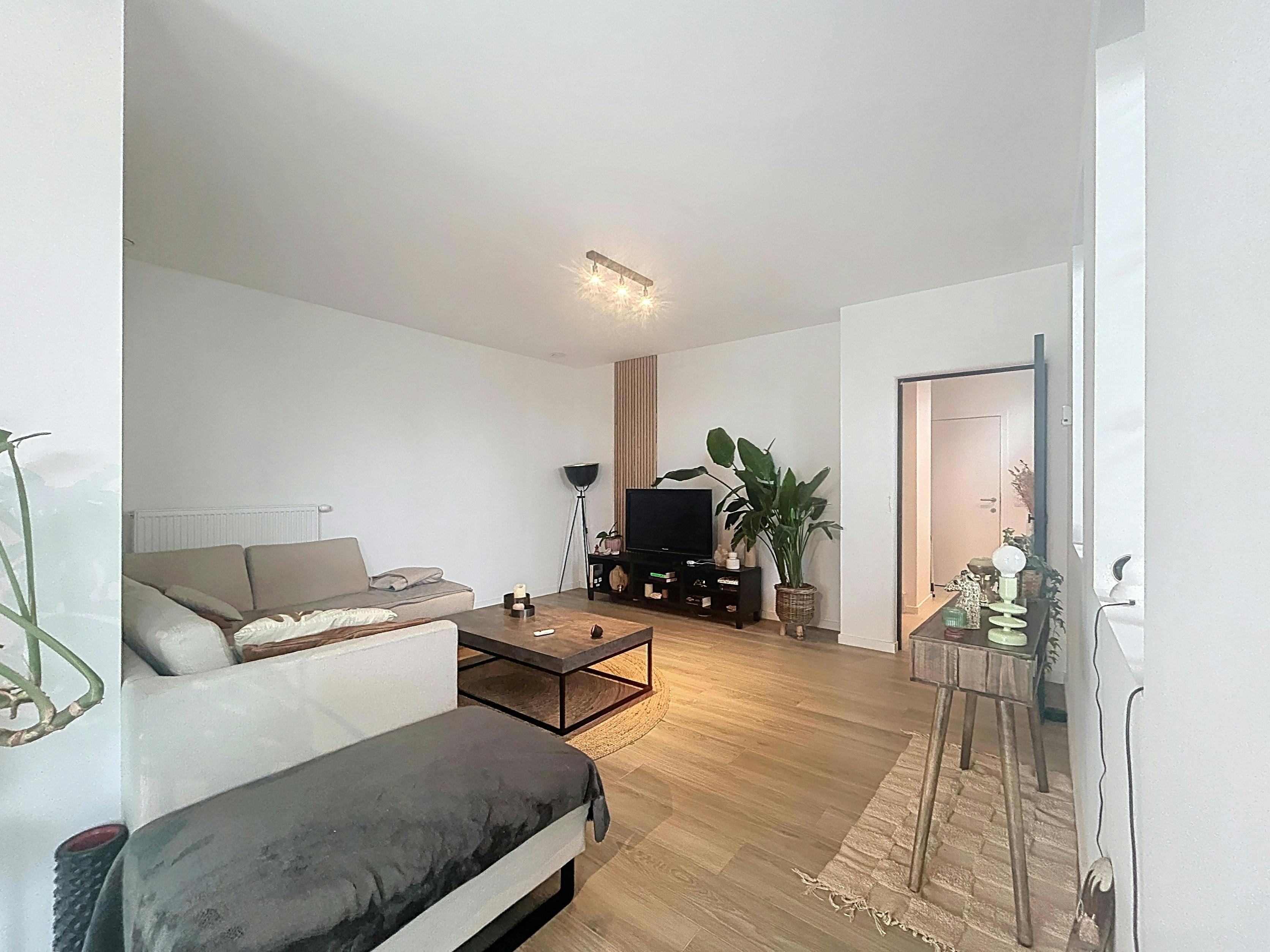 Prachtige ruime halfopen woning te huur in Waregem foto 4