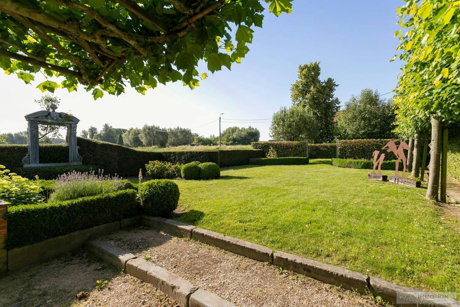 Exclusieve villa met weids uitzicht te Kortrijk foto 29