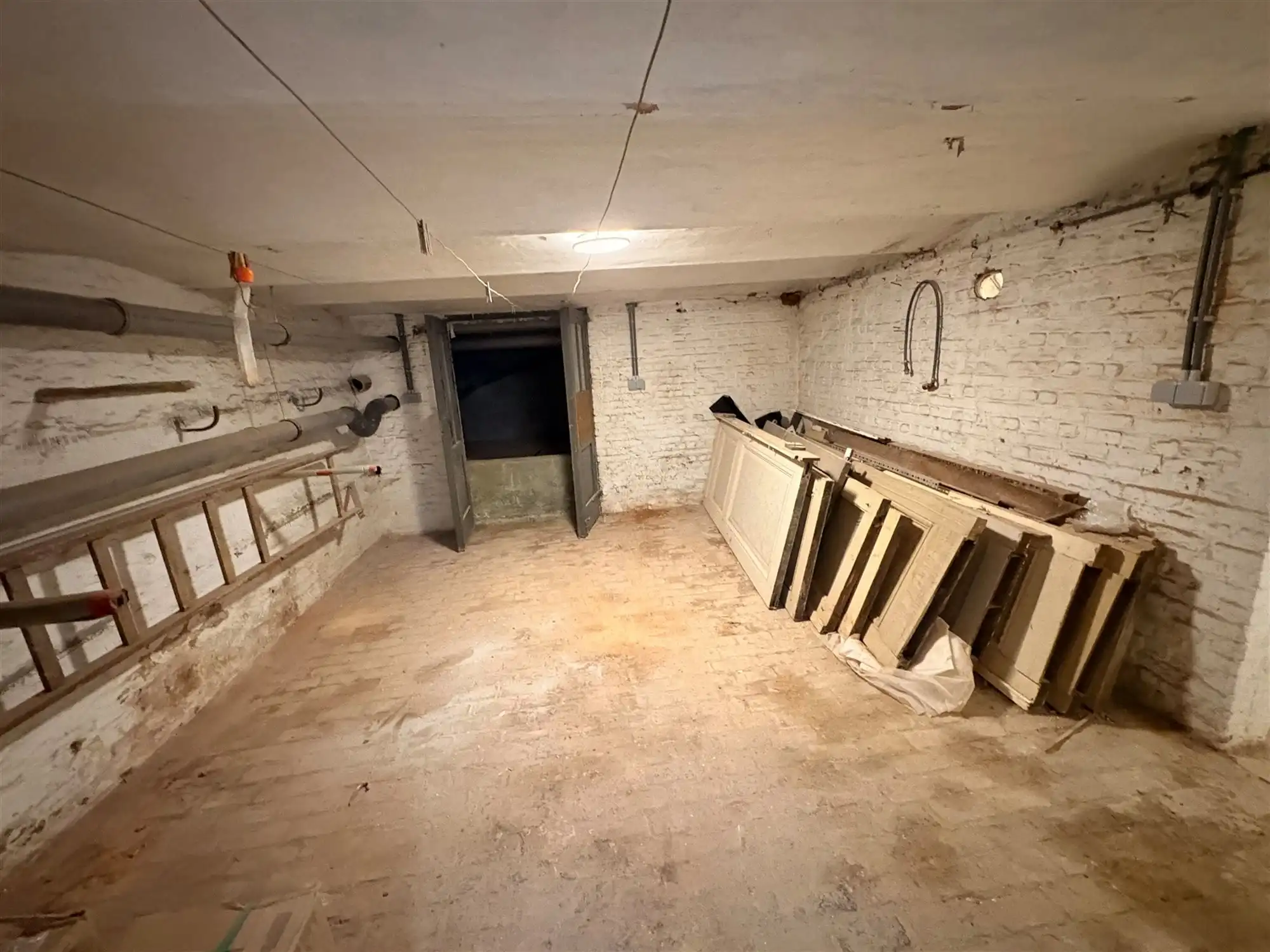 Gerenoveerde herenwoning met 5 slpks in Markgravebuurt. foto 31