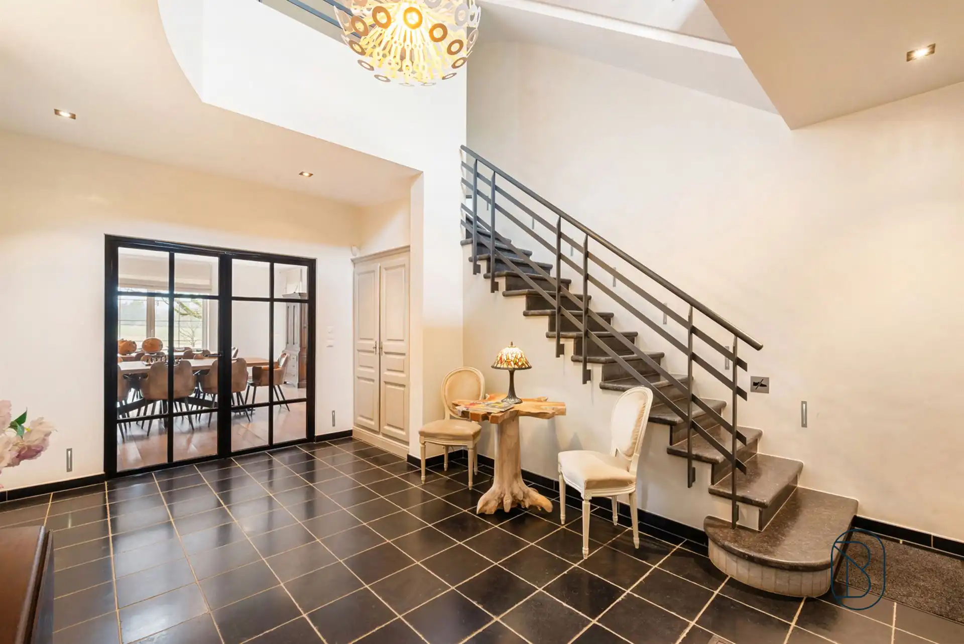 Topgelegen prachtige vakantiewoning met binnenzwembad foto 10