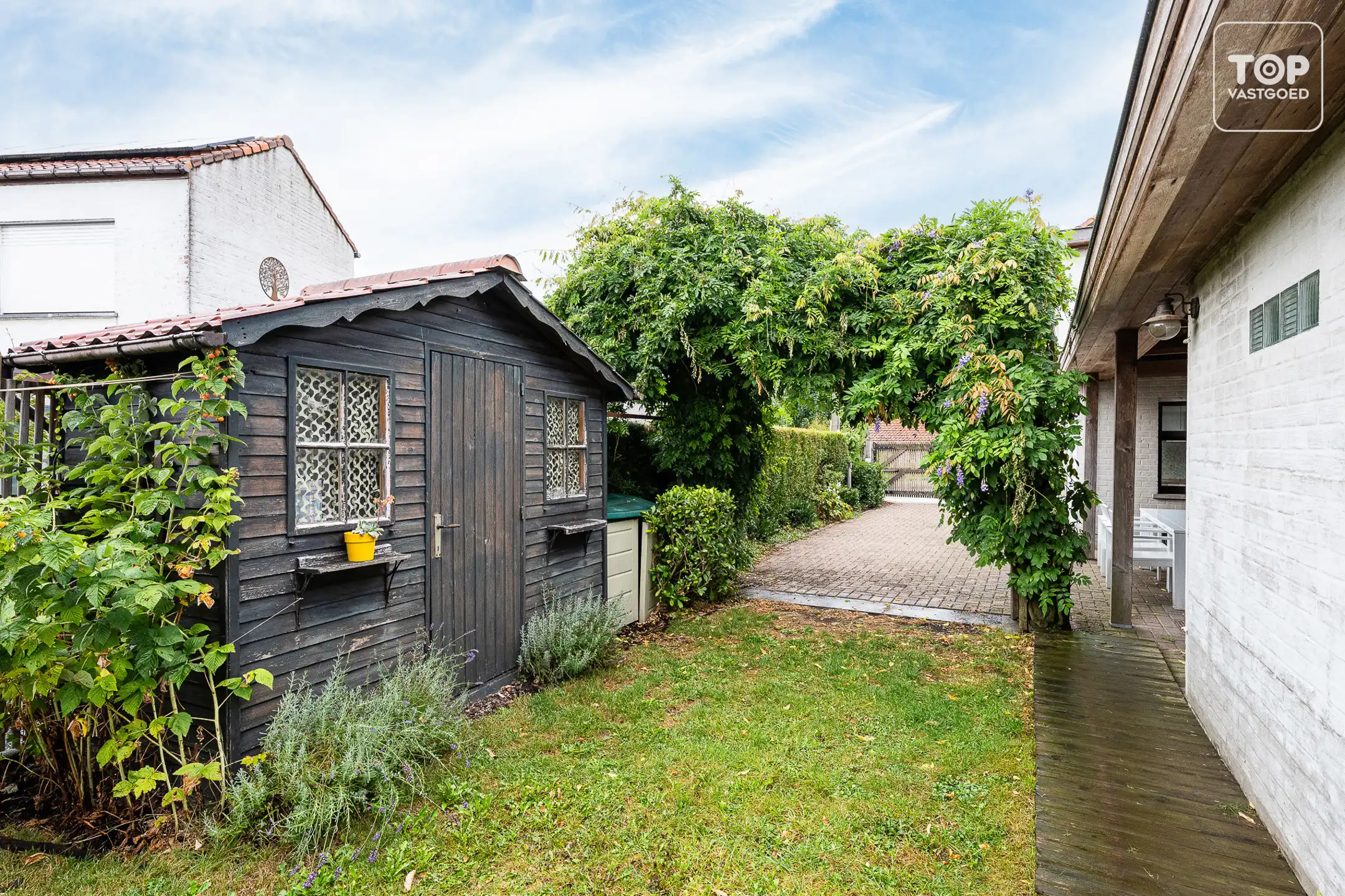 Instapklare woning met 4 slaapkamers op toplocatie in Drongen foto 29