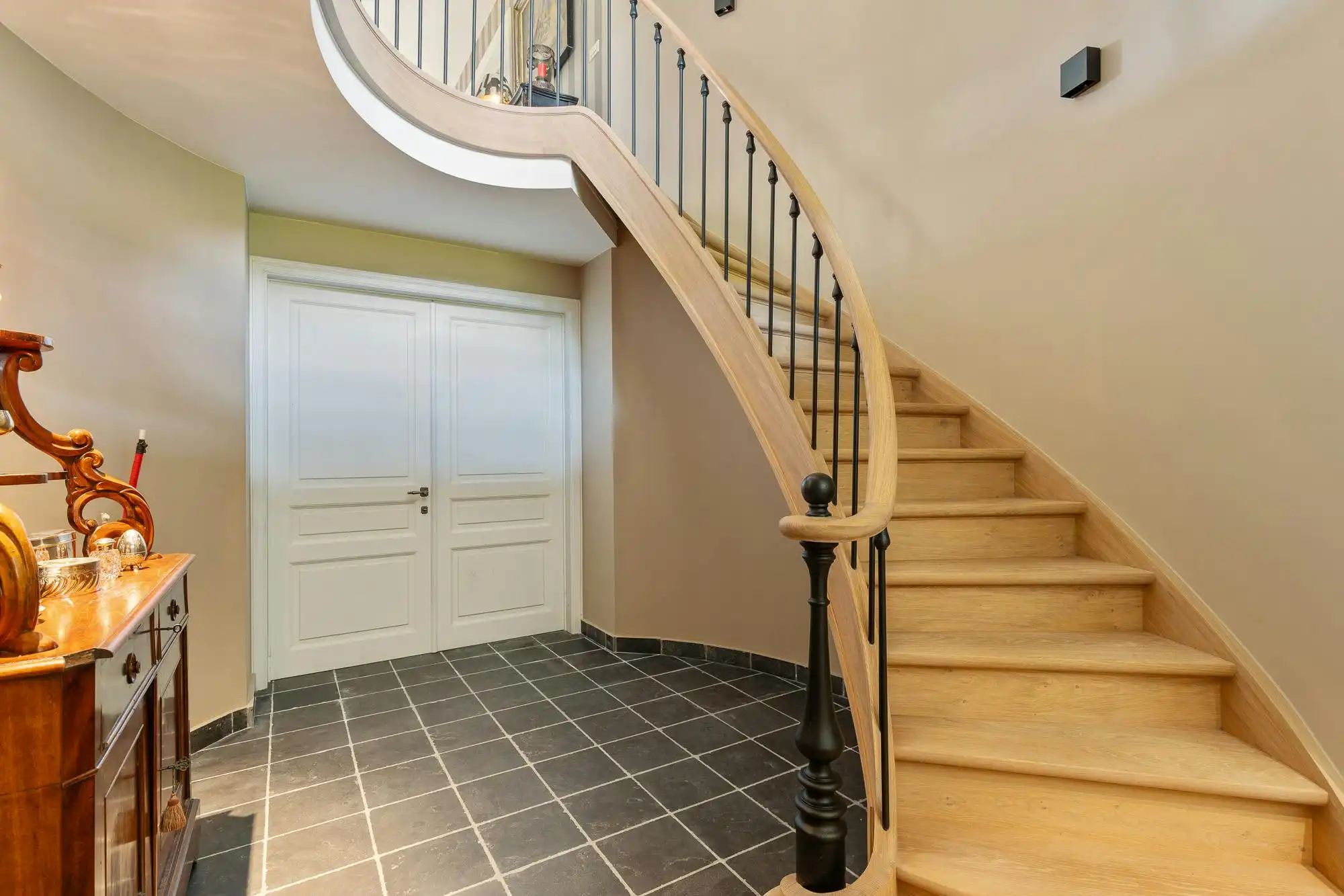Exclusieve villa met polyvalente ruimte te koop in Kobbegem foto 25