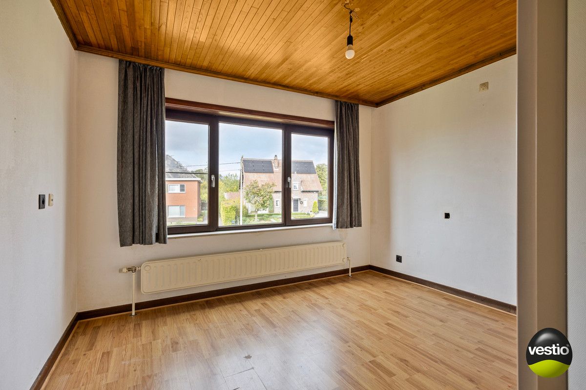 RUSTIG GELEGEN SPLIT LEVEL WONING OP 21A10CA TE KORTESSEM. foto 18
