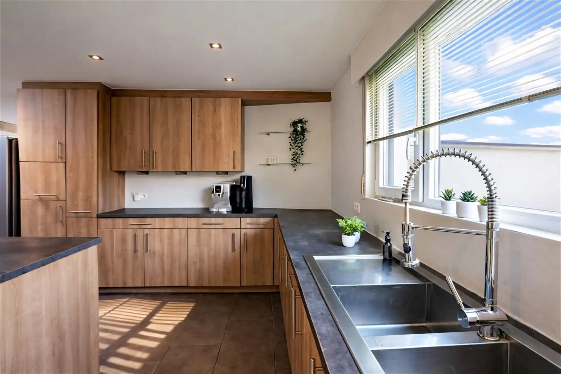 Charmante woning met moderne woonkwaliteit te Heikant foto 7