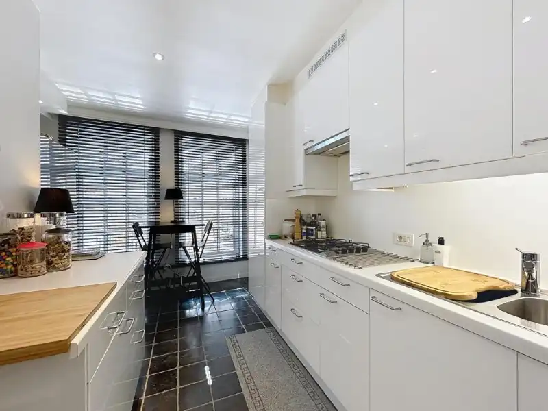 Te koop :Wonen en werken in hartje Roeselare ! foto 7