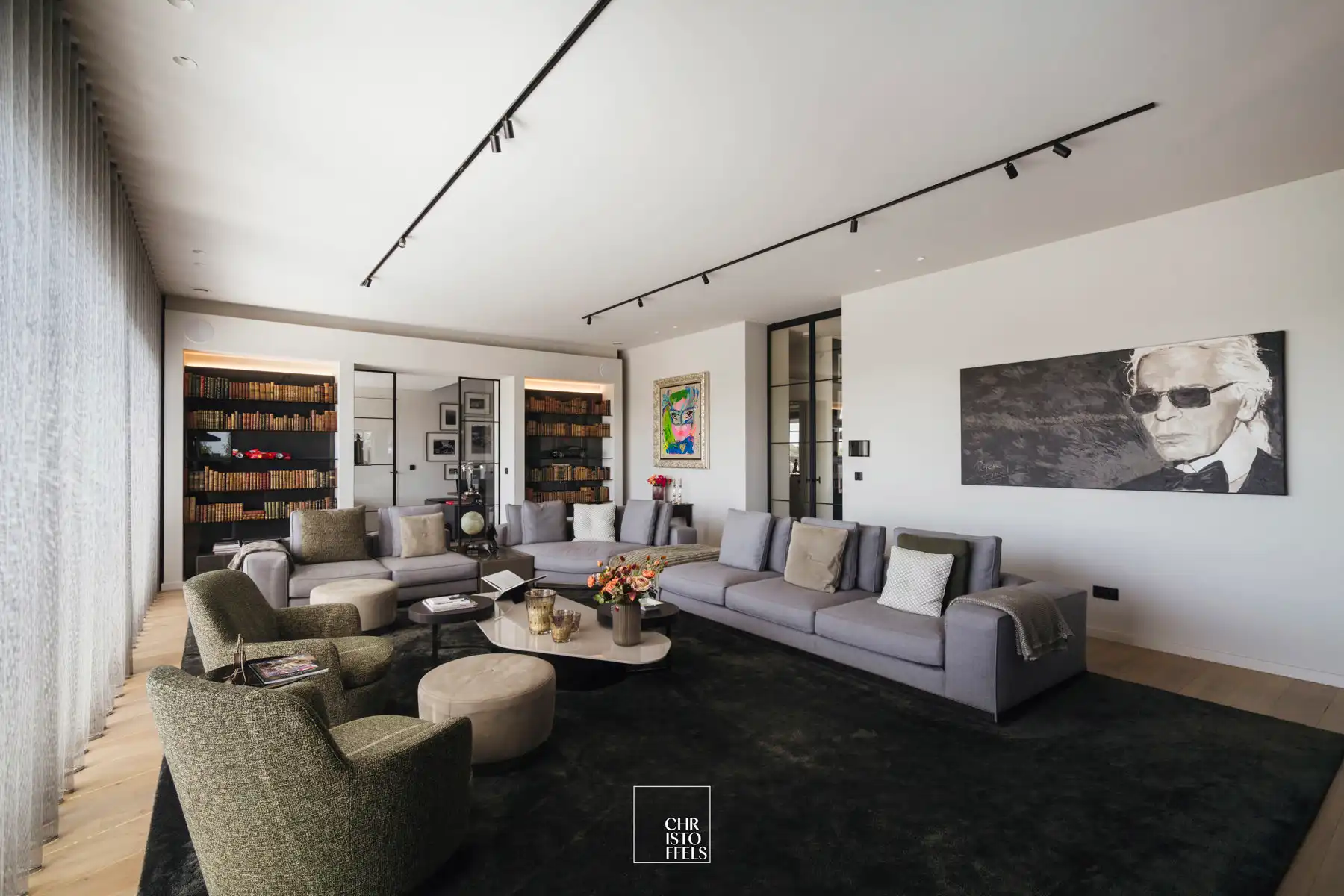 The Penthouse 250 m² ultra high-end woonruimte  89 m² terras met plunge pool foto 30