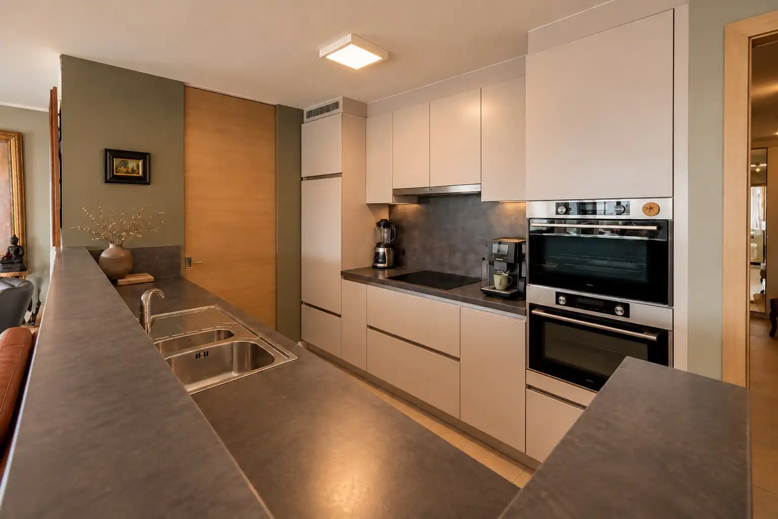 RUIM APPARTEMENT MET MAGNIFIEKE TERRASSEN NABIJ STRAND EN ZEE foto 5