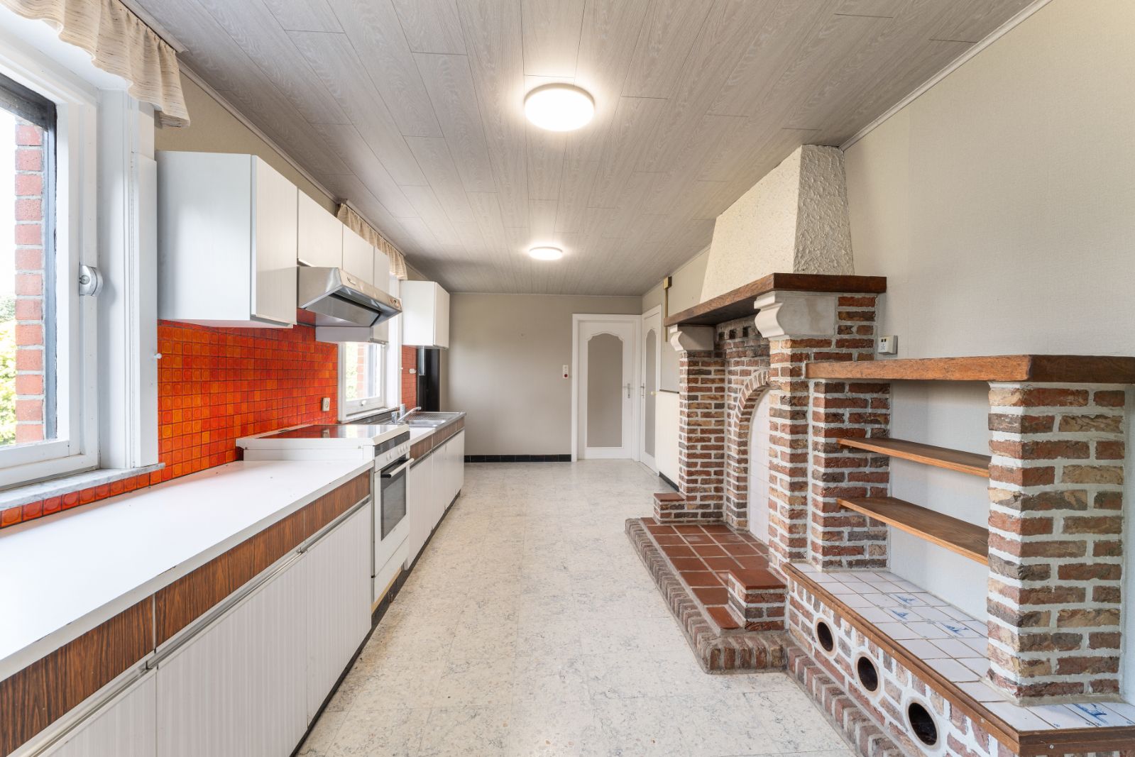 Ruime gezinswoning op 737 m² met 6 slaapkamers! foto 7