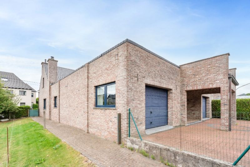 Ruime Instapklare woning 4 slaapkamers ! foto 16