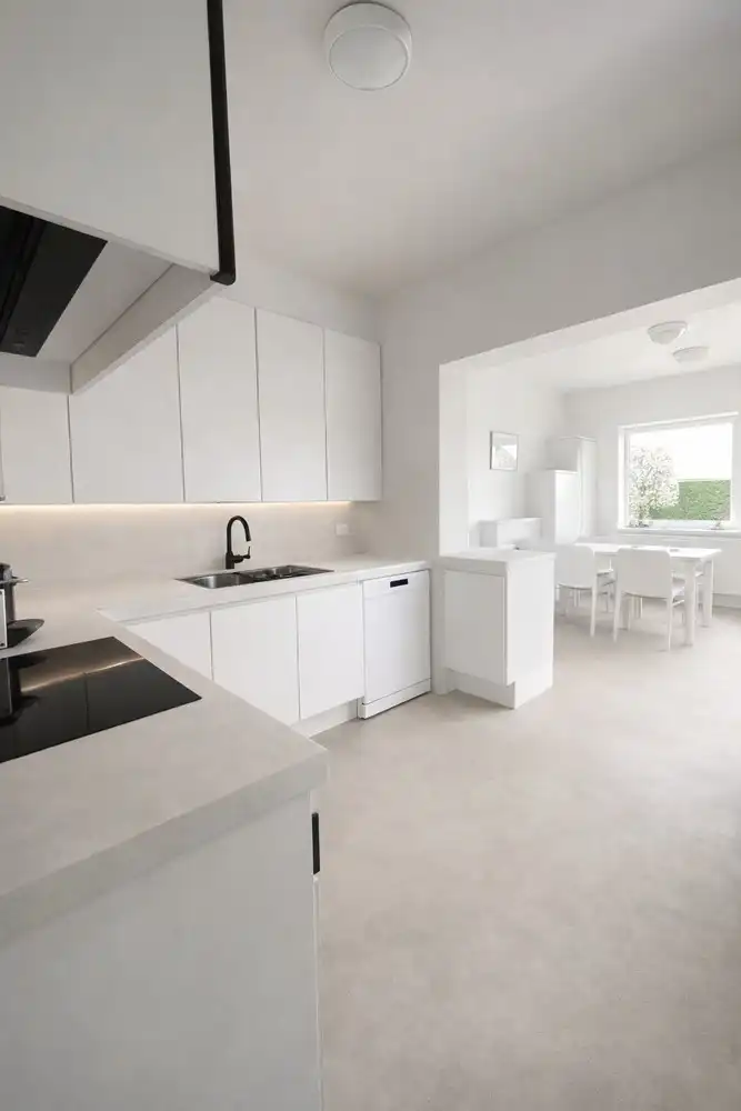 Rustig gelegen vrijstaande woning met zonovergoten tuin foto 9