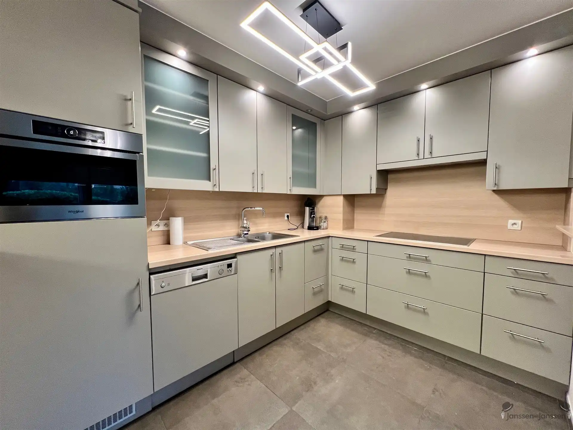 Gelijkvloers appartement met tuin + parking foto 6