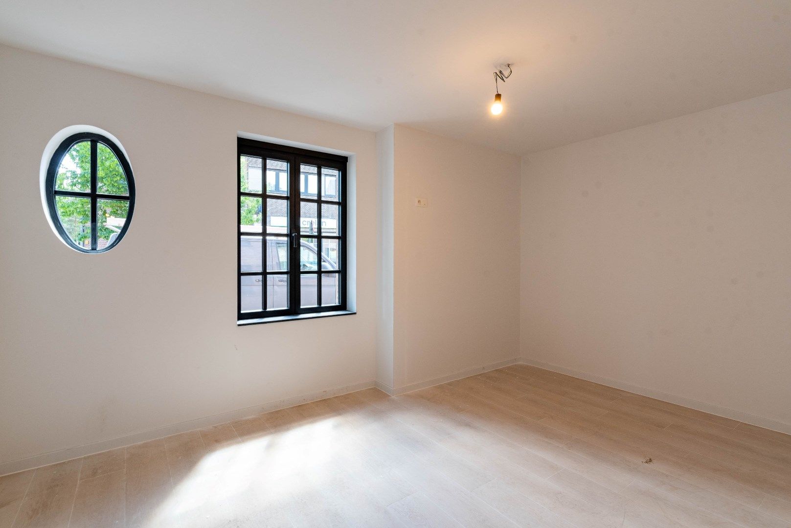 Modern BEN-appartement met groene tuin  foto 5