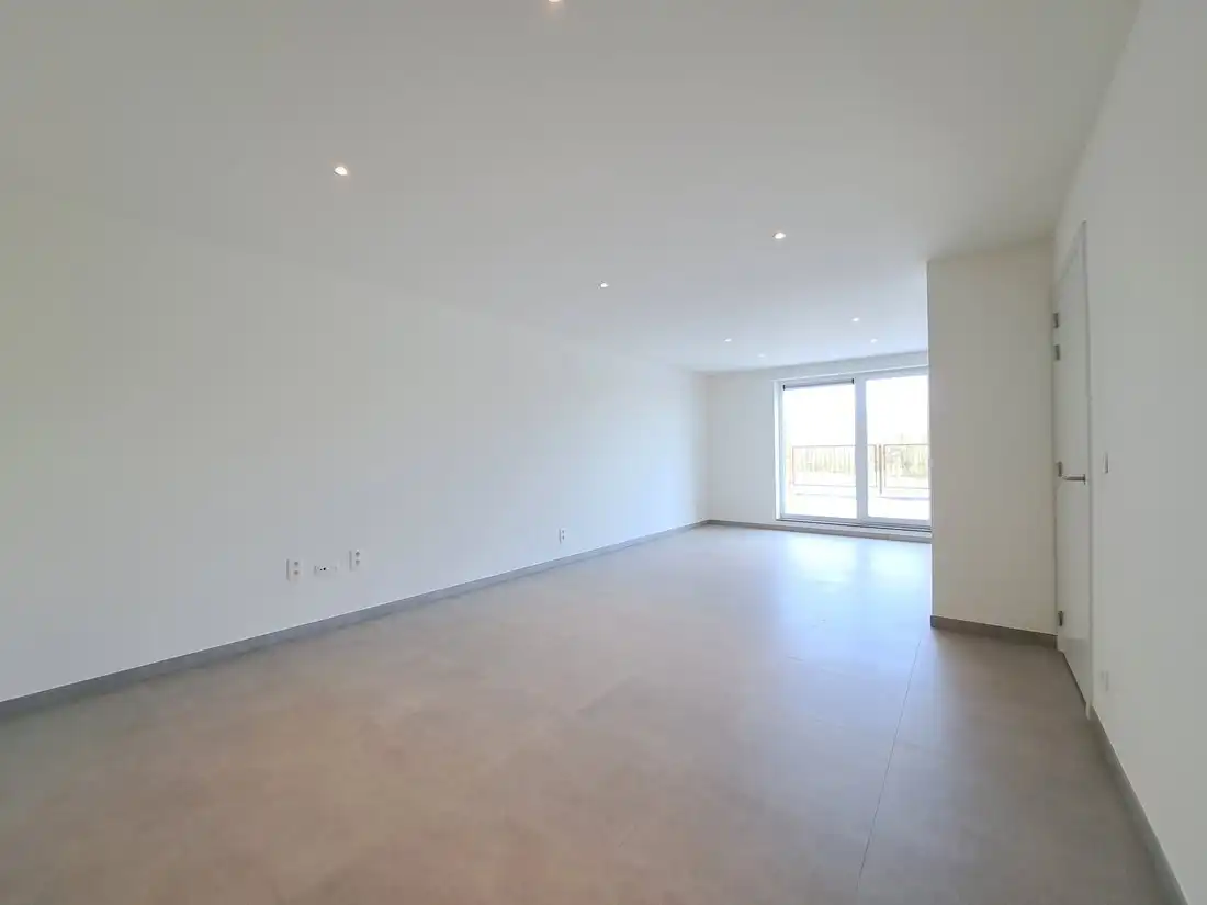 Modern ruim energiezuinig duplex appartement te Dilsen-Stokkem foto 5