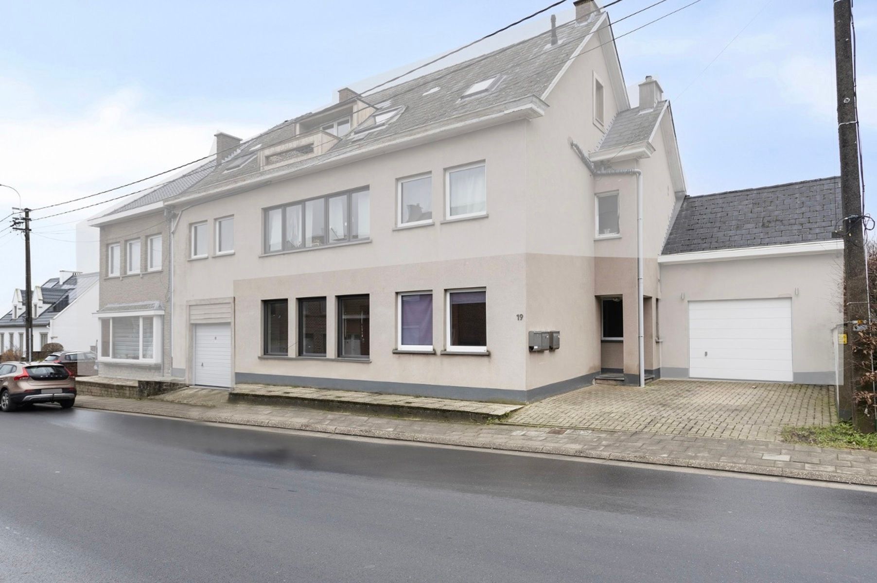 Commerciële ruimte te koop foto {{pictureIndex}}