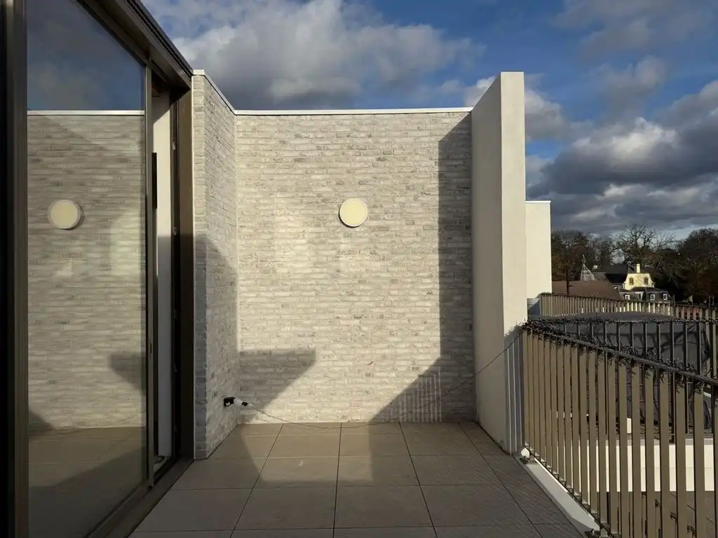 Stijlvol nieuwbouwappartement met 1 slaapkamer foto 16