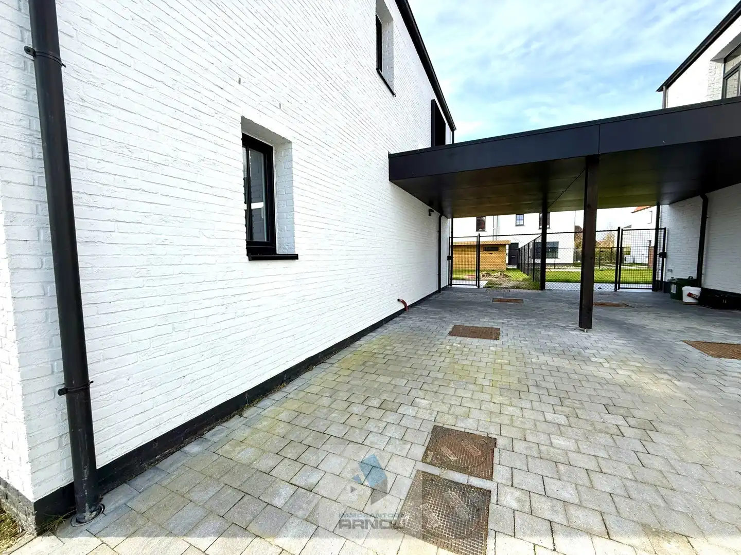 Nieuwbouwwoning met 3 slaapkamers, tuin en carport foto 30