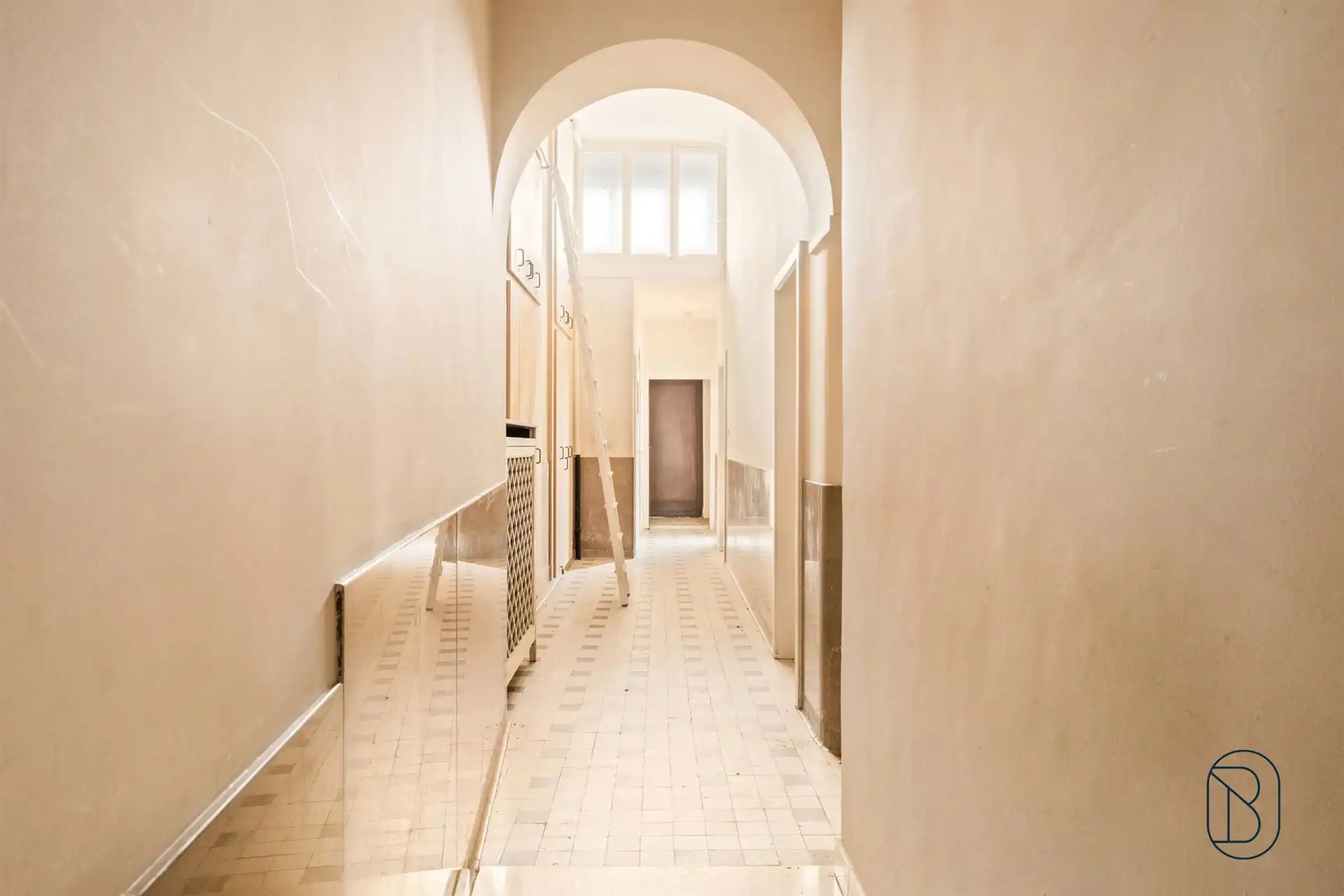 Authentieke herenwoning (6 appartementen, kantoor, parking) foto 27