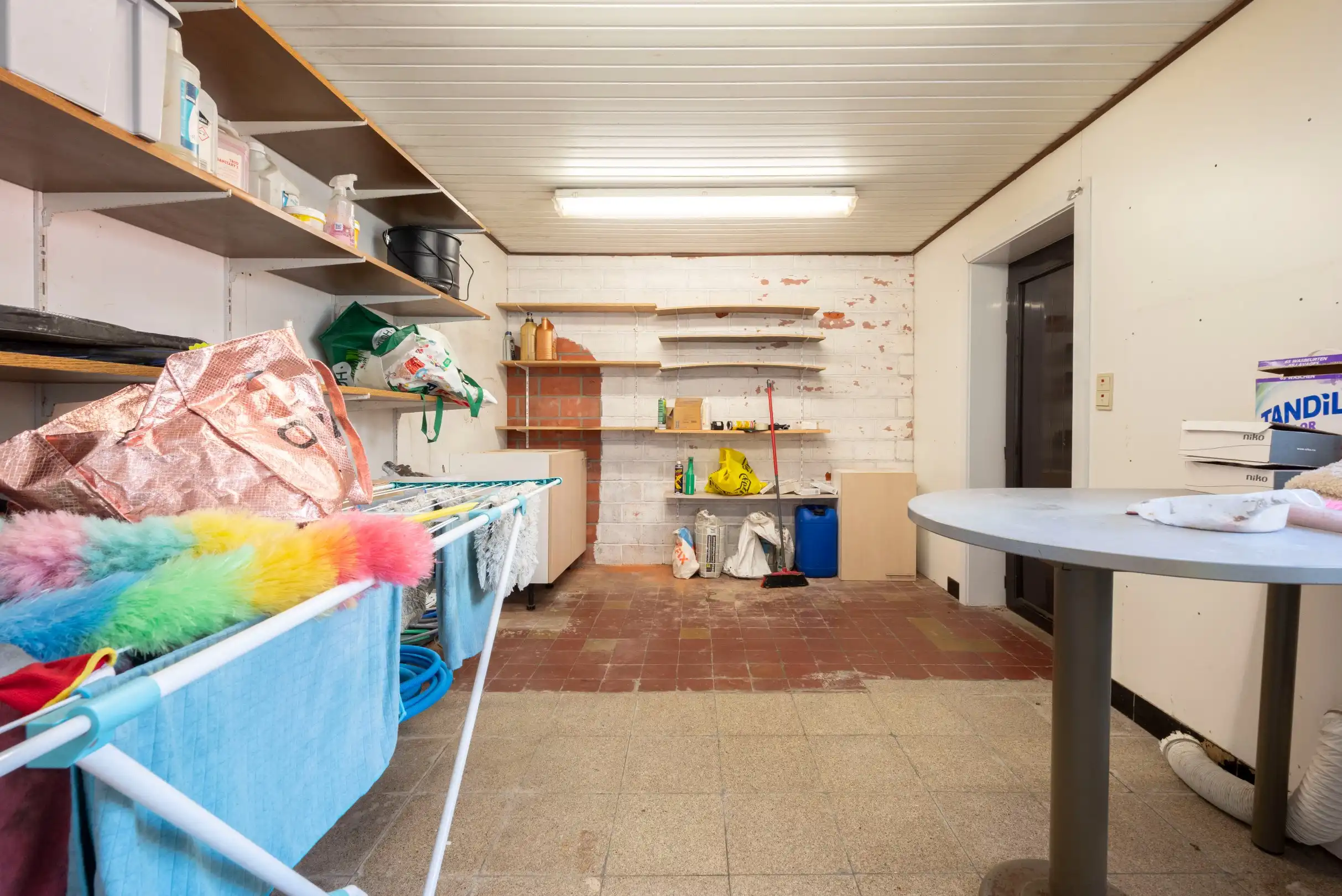 Ruime woning met 3 slaapkamers en garage in het centrum van Dadizele foto 7