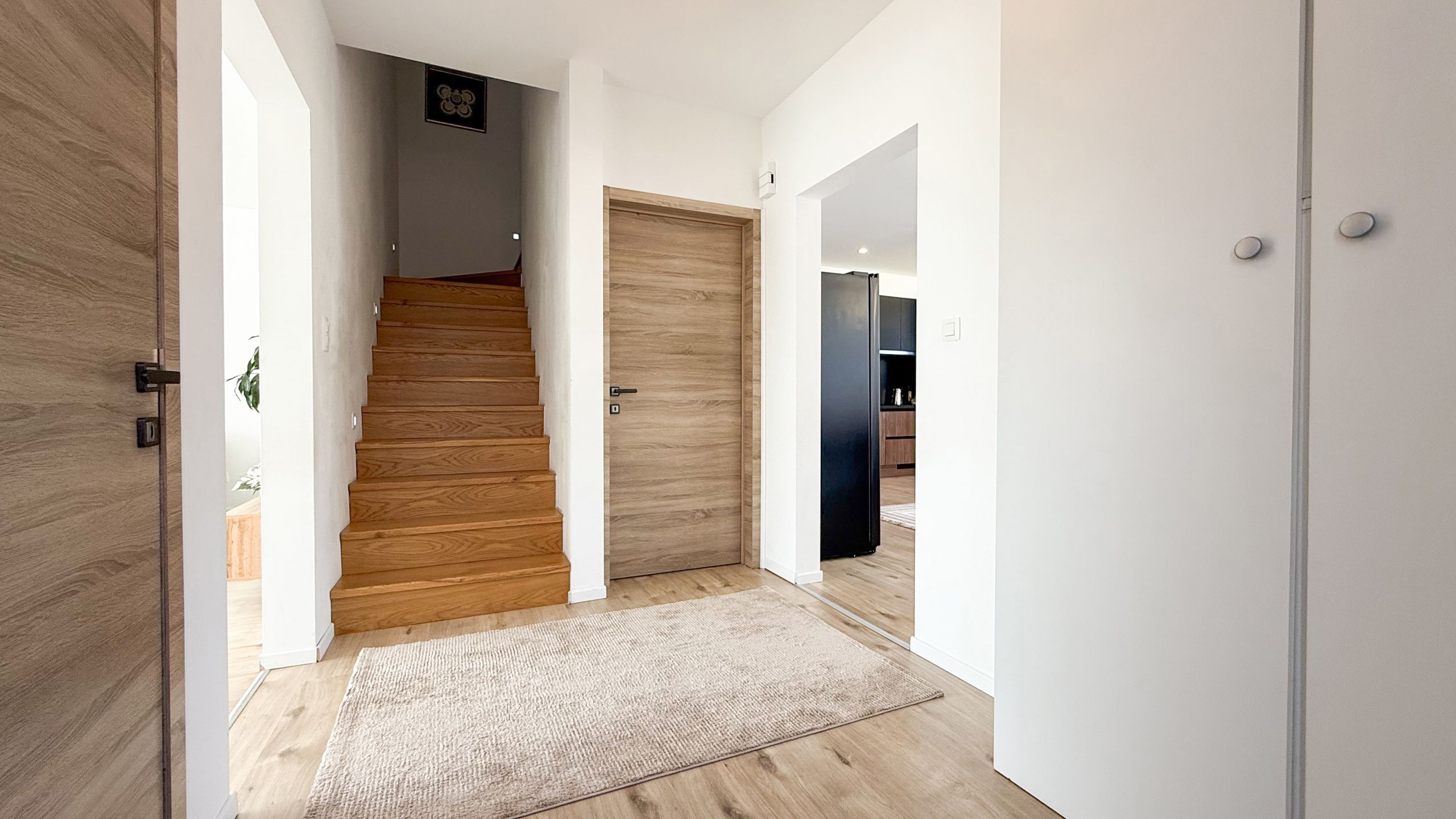 Halfopen nieuwbouw met 4 slaapkamers gelegen te Berkenbos! foto 14