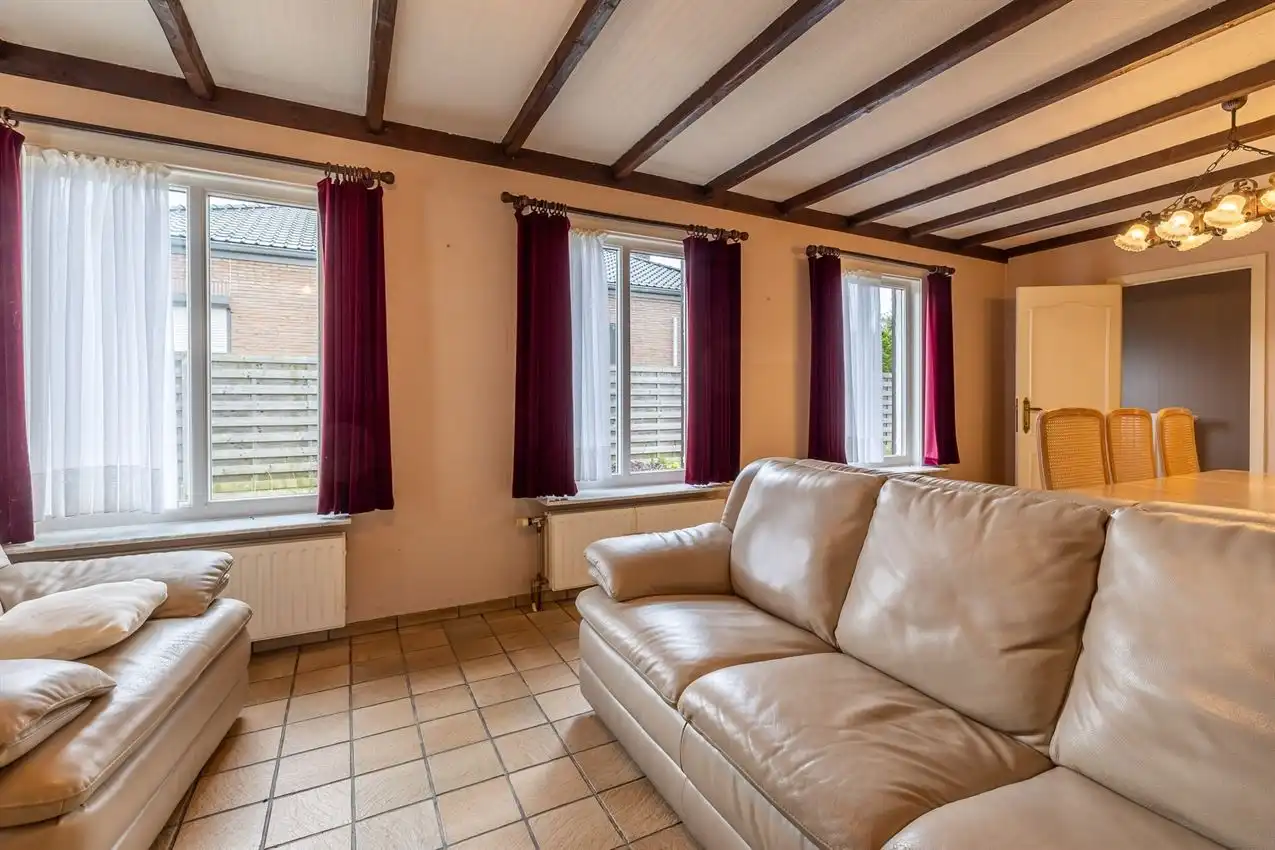 Gelijkvloers, toplocatie, prima indeling, label D, prachtige boom foto 10