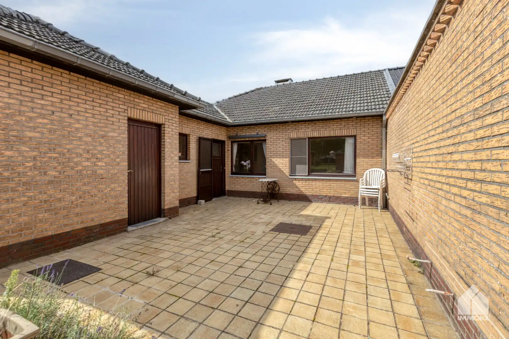 Te renoveren, gelijkvloerse woning op 13a 60ca met 2 slpk en garage. foto 23
