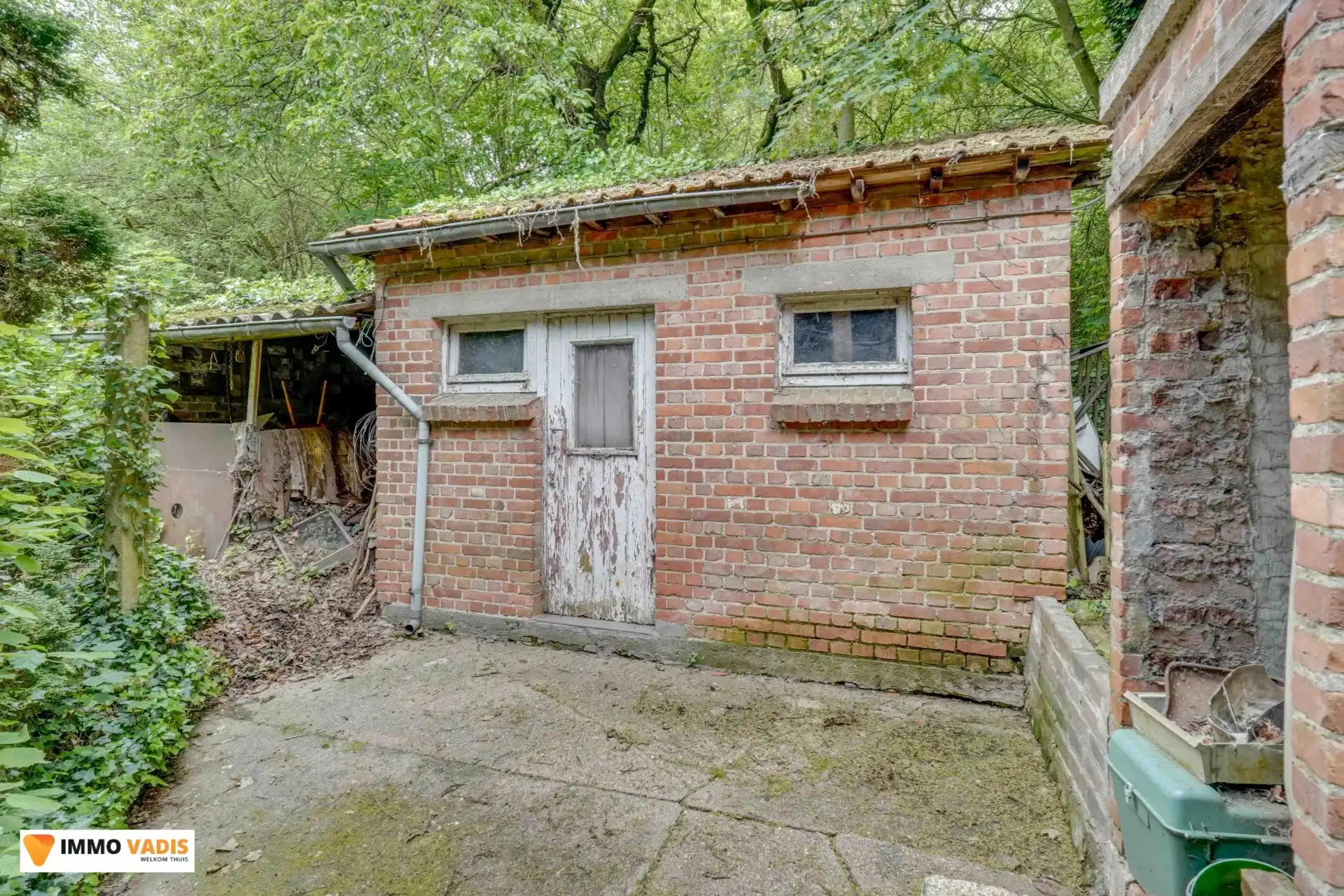 Huis  met 4 slaapkamers en dubbele garage foto 25