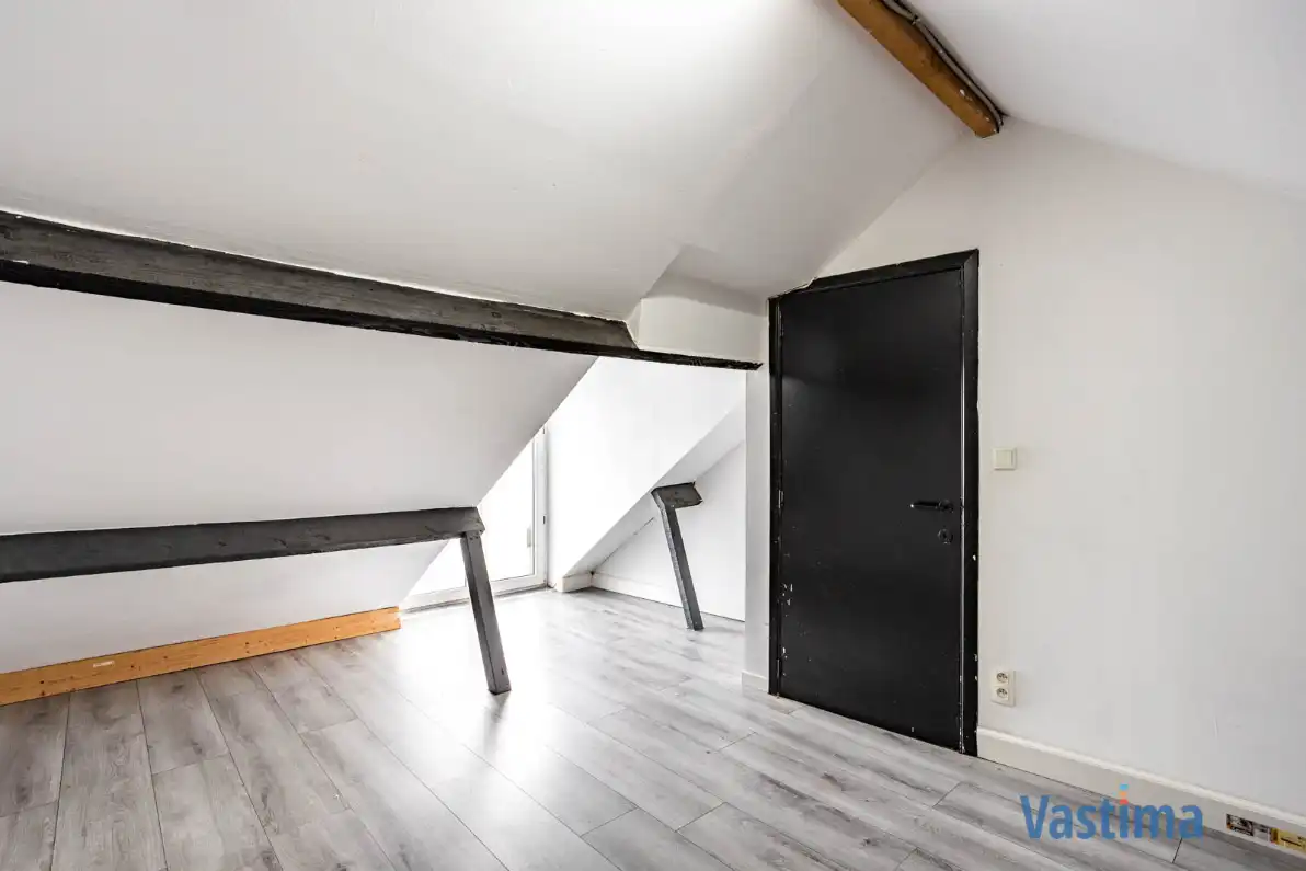 Op te frissen woning met potentieel in Erembodegem foto 20