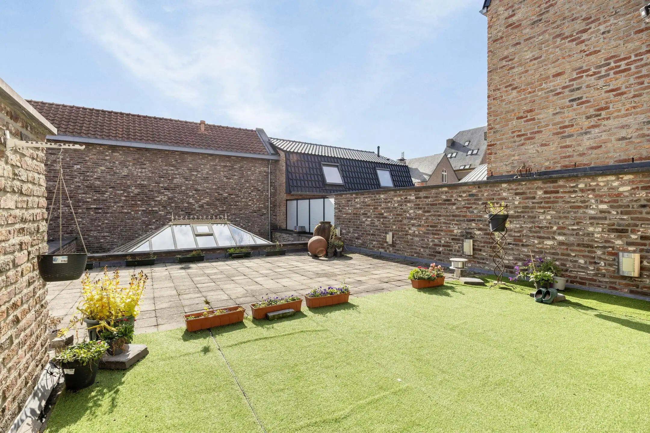 Uniek stadspand met dakterras in centrum Maaseik foto 16