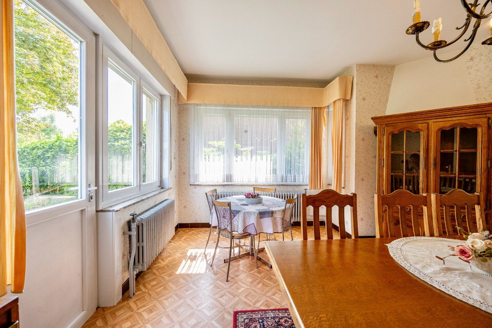 Solide woning met 3 slpks, bureau en tuin op +-10are foto 7