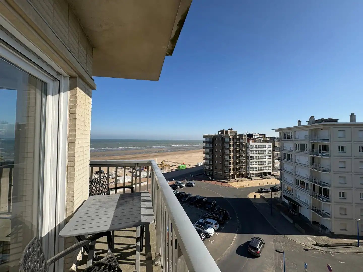 Stijlvol vernieuwd hoekappartement op de 6e verdieping met fenomenaal zeezicht foto 17