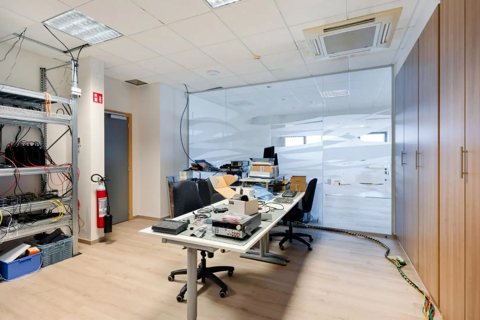 Kantoor te koop in het industriepark te Haasrode/Heverlee met 14 parkings - opp. 626 m² - verkoop van aandelen foto 32